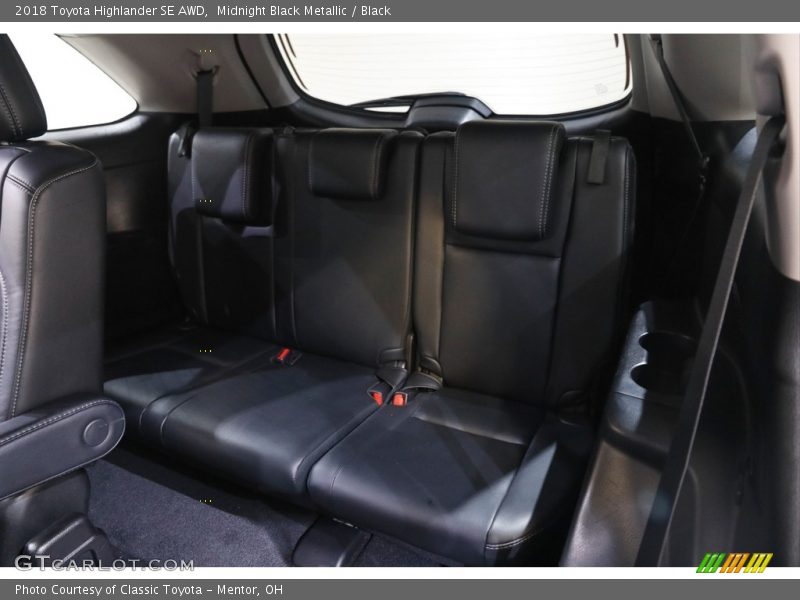Midnight Black Metallic / Black 2018 Toyota Highlander SE AWD