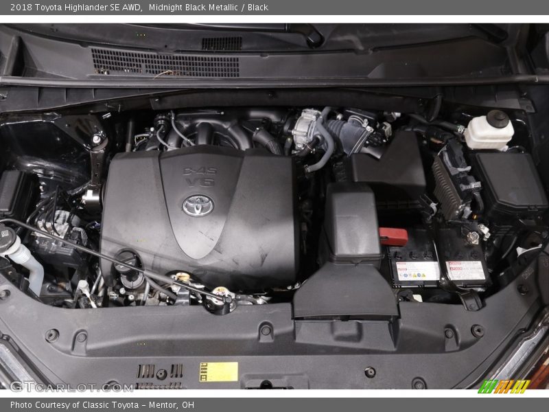 Midnight Black Metallic / Black 2018 Toyota Highlander SE AWD