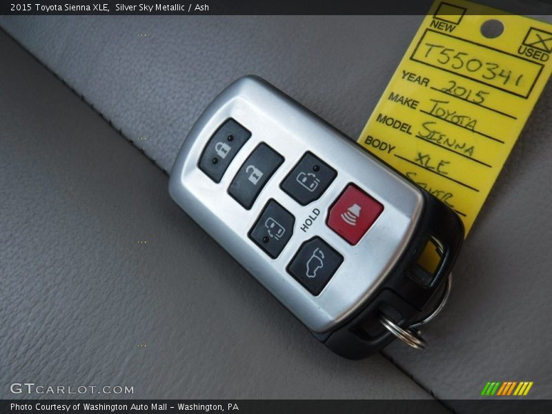 Silver Sky Metallic / Ash 2015 Toyota Sienna XLE