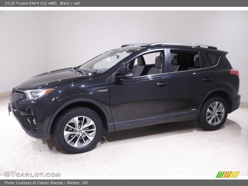 Black / Ash 2018 Toyota RAV4 XLE AWD