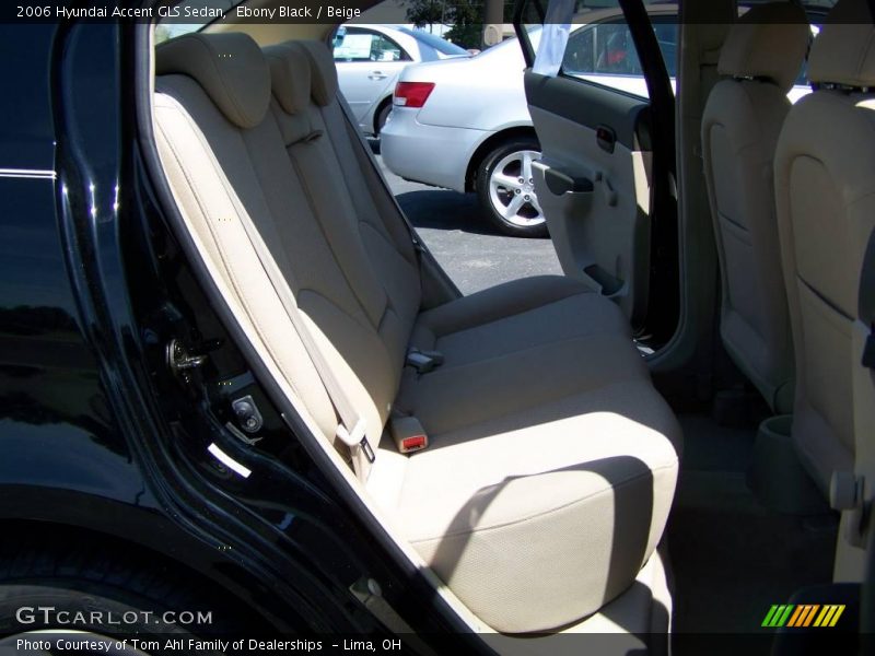Ebony Black / Beige 2006 Hyundai Accent GLS Sedan