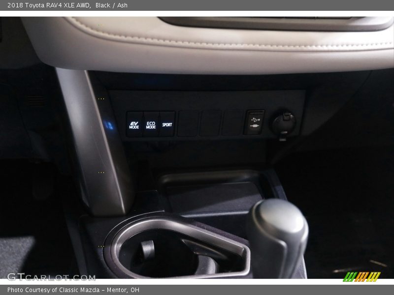 Black / Ash 2018 Toyota RAV4 XLE AWD