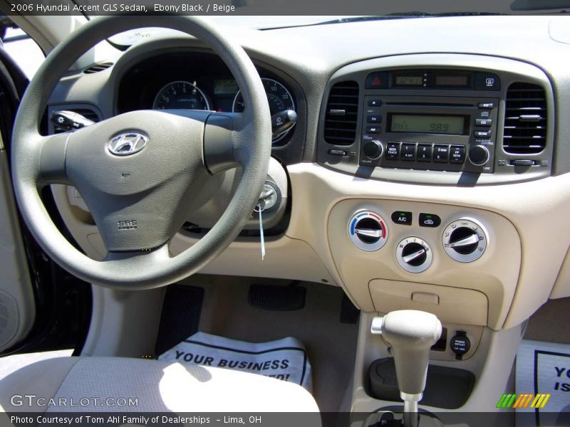 Ebony Black / Beige 2006 Hyundai Accent GLS Sedan