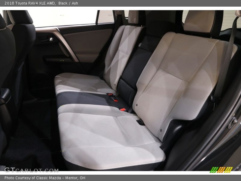 Black / Ash 2018 Toyota RAV4 XLE AWD