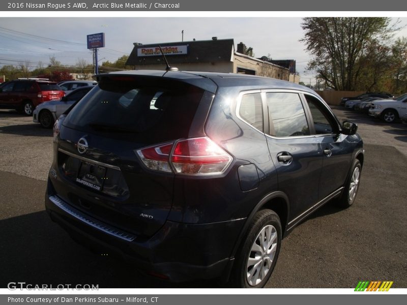 Arctic Blue Metallic / Charcoal 2016 Nissan Rogue S AWD