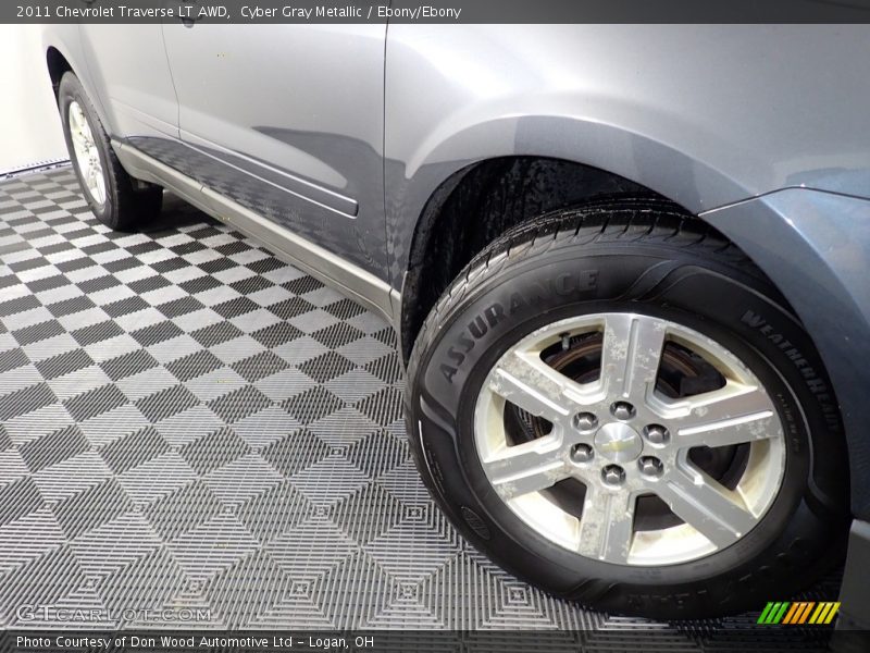 Cyber Gray Metallic / Ebony/Ebony 2011 Chevrolet Traverse LT AWD