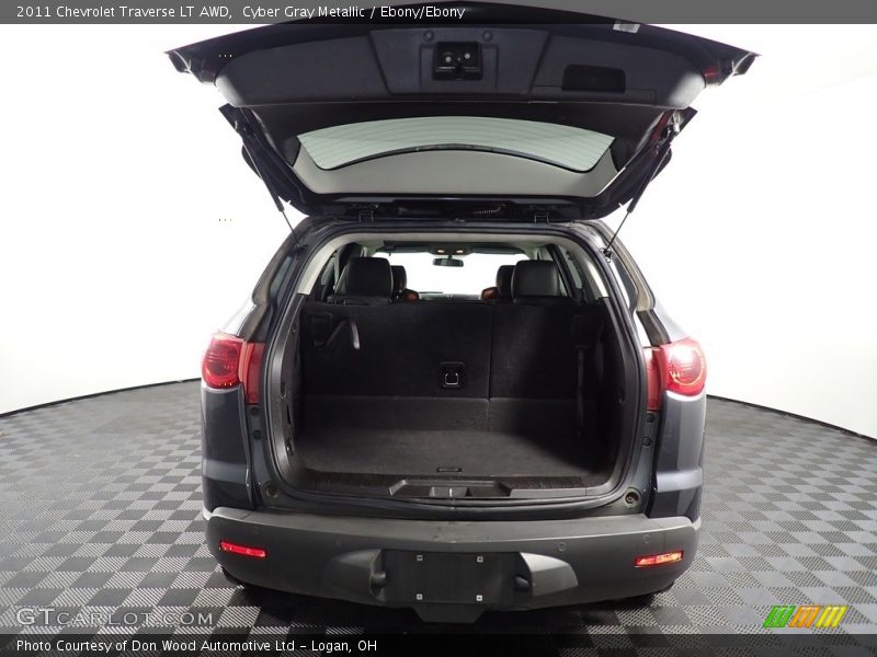 Cyber Gray Metallic / Ebony/Ebony 2011 Chevrolet Traverse LT AWD