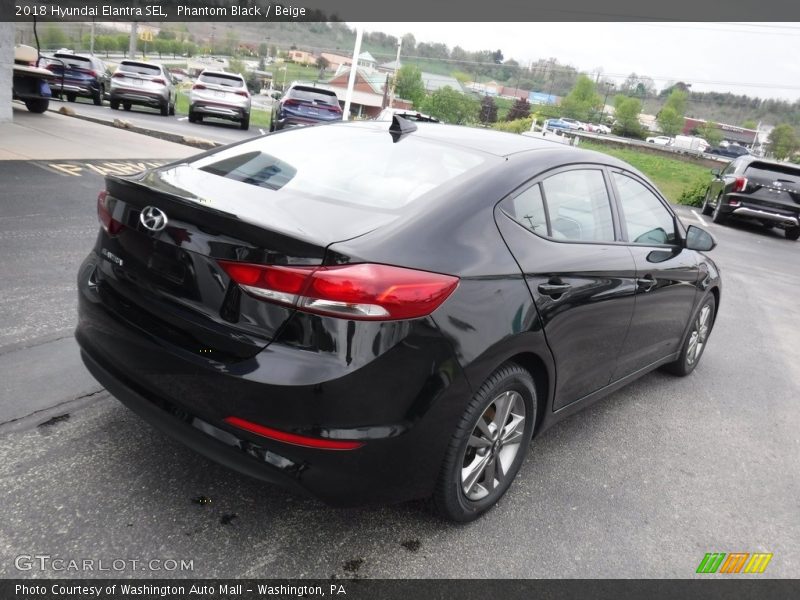 Phantom Black / Beige 2018 Hyundai Elantra SEL