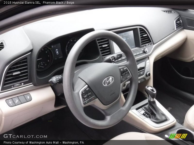 Phantom Black / Beige 2018 Hyundai Elantra SEL