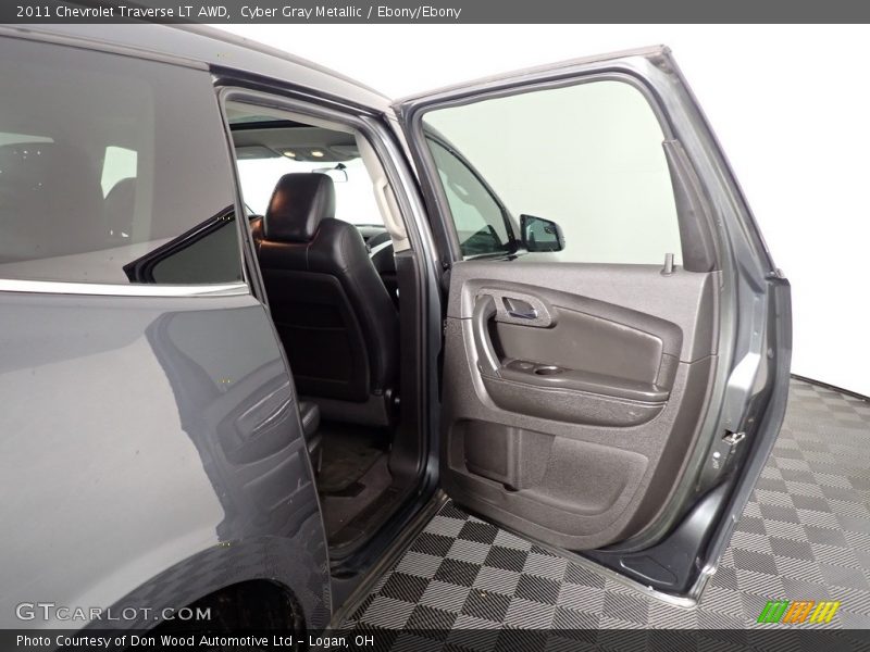 Cyber Gray Metallic / Ebony/Ebony 2011 Chevrolet Traverse LT AWD