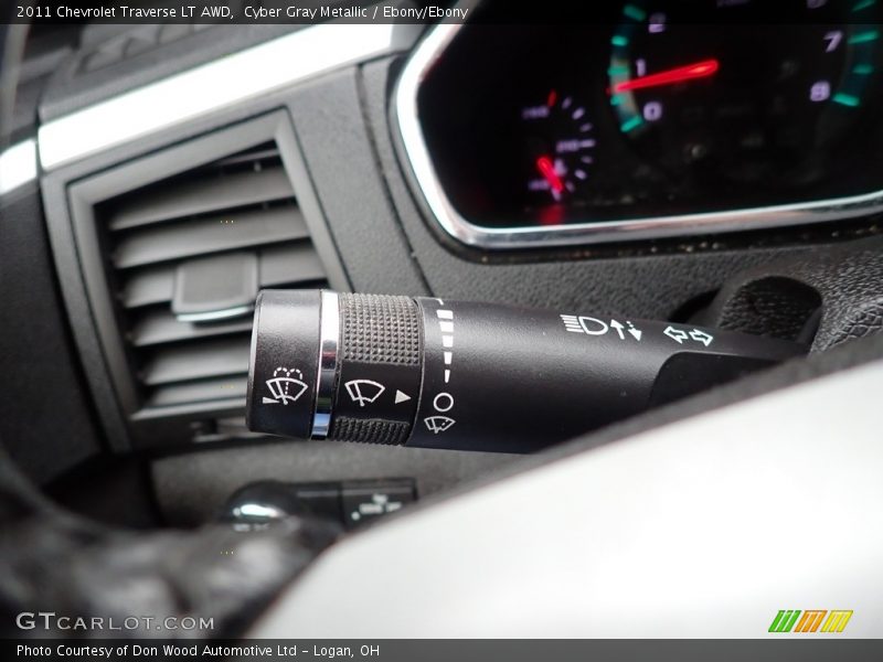 Cyber Gray Metallic / Ebony/Ebony 2011 Chevrolet Traverse LT AWD