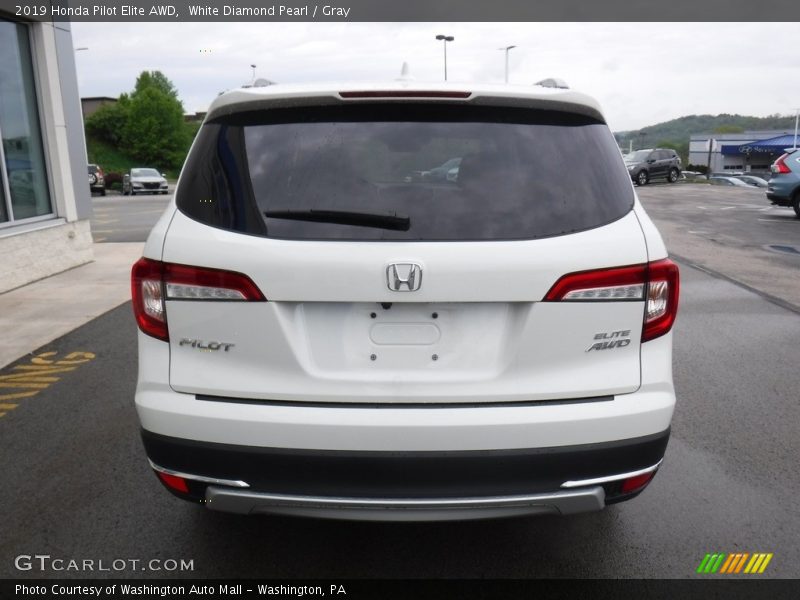 White Diamond Pearl / Gray 2019 Honda Pilot Elite AWD