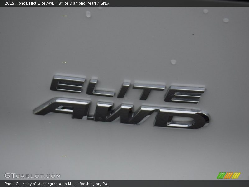 White Diamond Pearl / Gray 2019 Honda Pilot Elite AWD