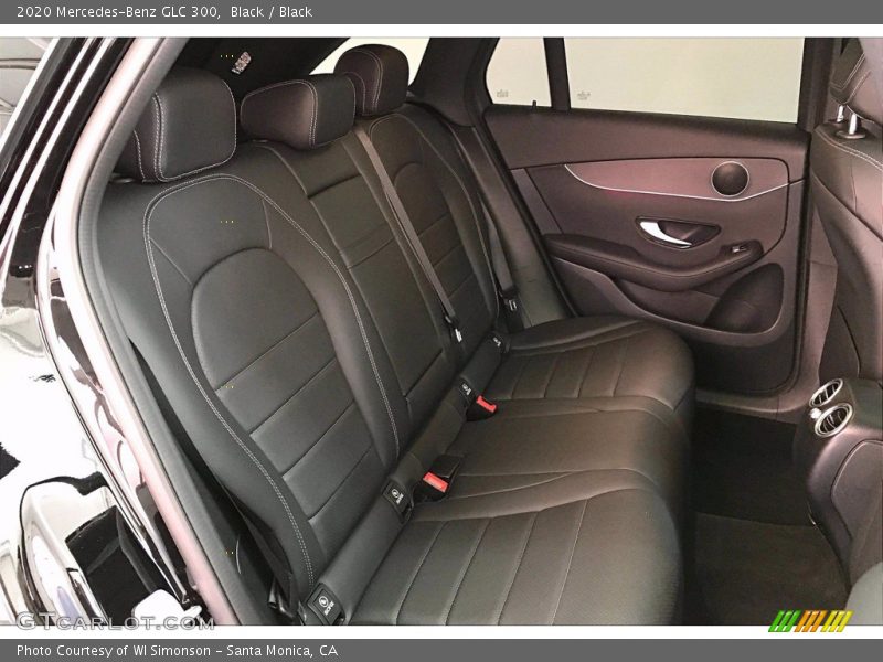 Black / Black 2020 Mercedes-Benz GLC 300