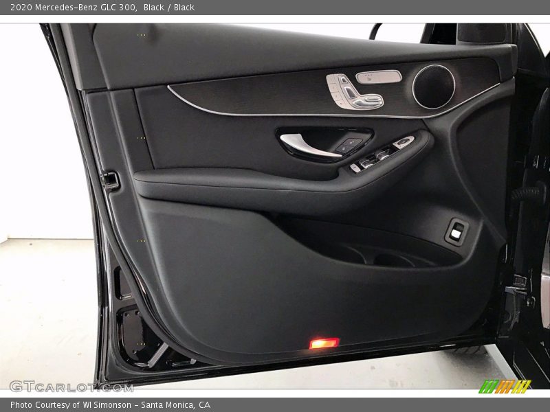 Black / Black 2020 Mercedes-Benz GLC 300