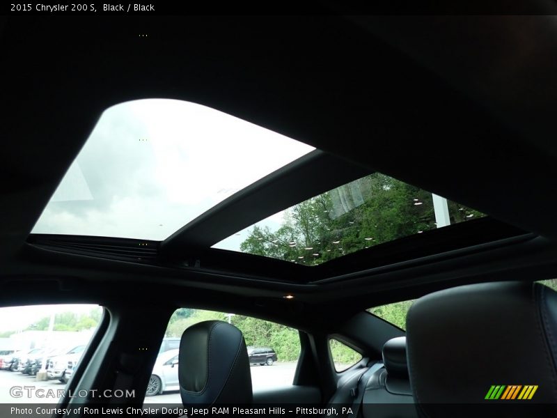Black / Black 2015 Chrysler 200 S