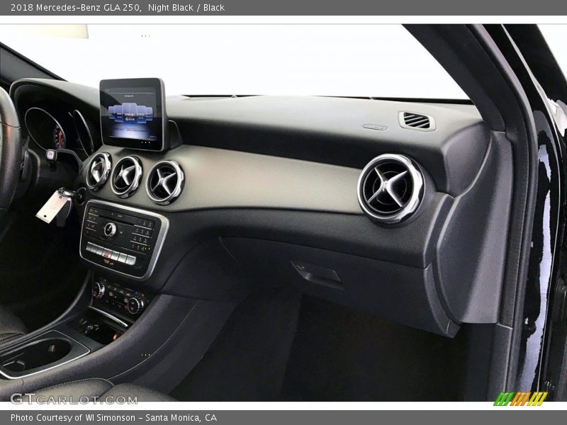 Night Black / Black 2018 Mercedes-Benz GLA 250