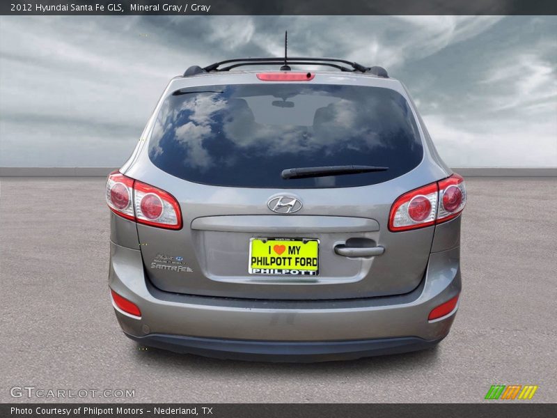 Mineral Gray / Gray 2012 Hyundai Santa Fe GLS