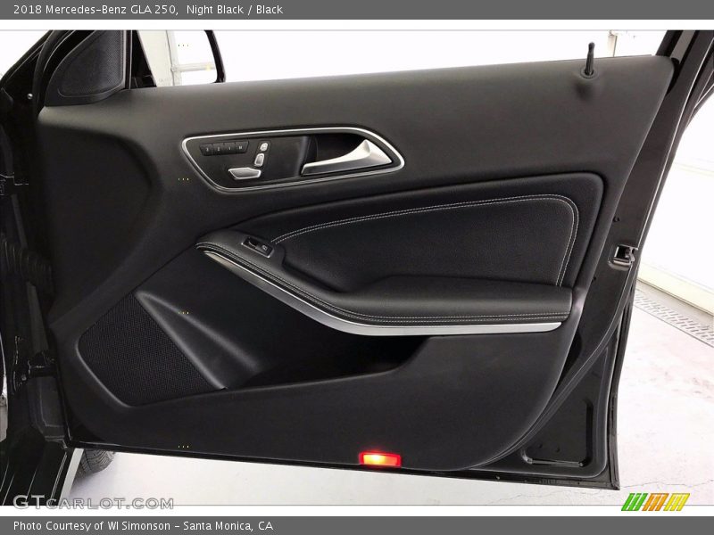 Night Black / Black 2018 Mercedes-Benz GLA 250