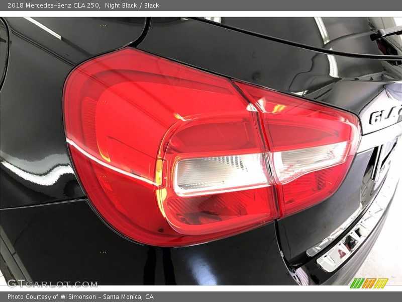 Night Black / Black 2018 Mercedes-Benz GLA 250