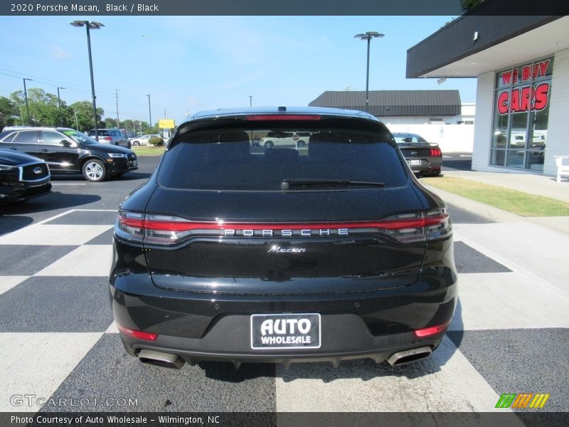 Black / Black 2020 Porsche Macan