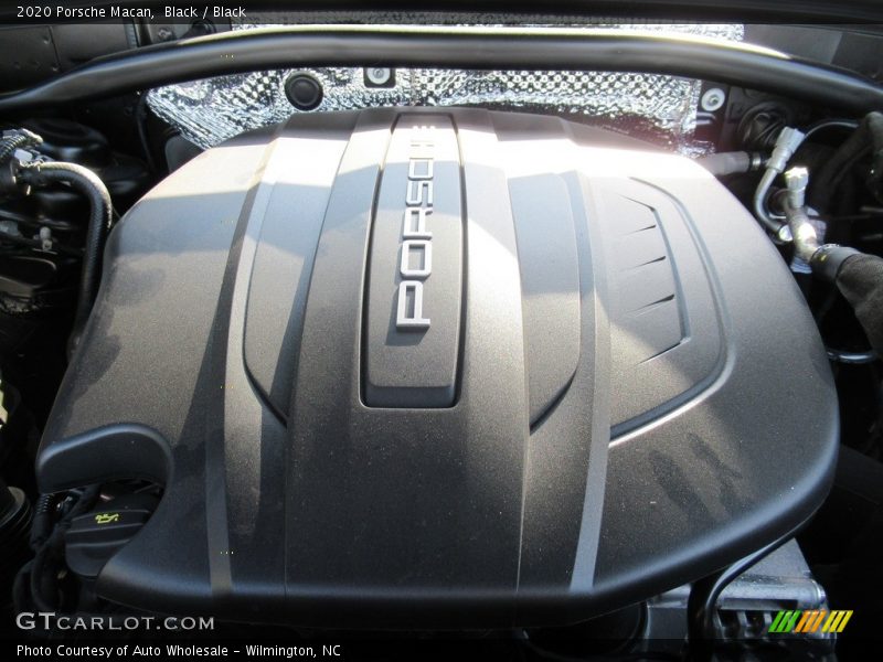 Black / Black 2020 Porsche Macan