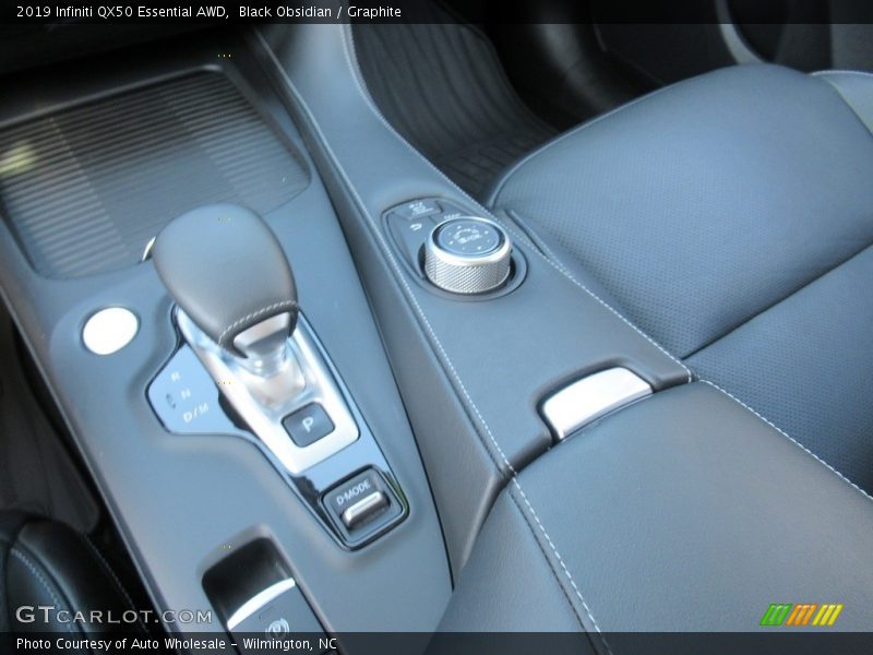 Black Obsidian / Graphite 2019 Infiniti QX50 Essential AWD