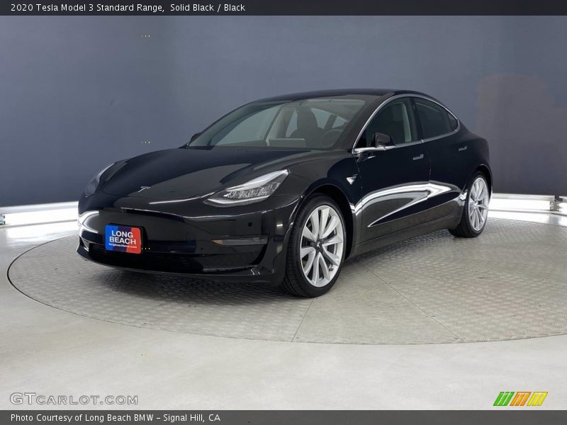 Front 3/4 View of 2020 Model 3 Standard Range