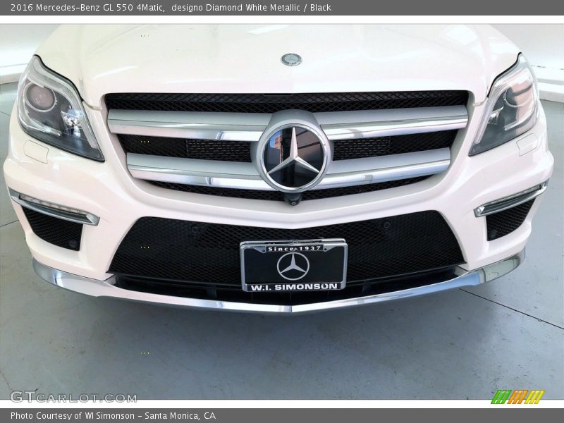 designo Diamond White Metallic / Black 2016 Mercedes-Benz GL 550 4Matic