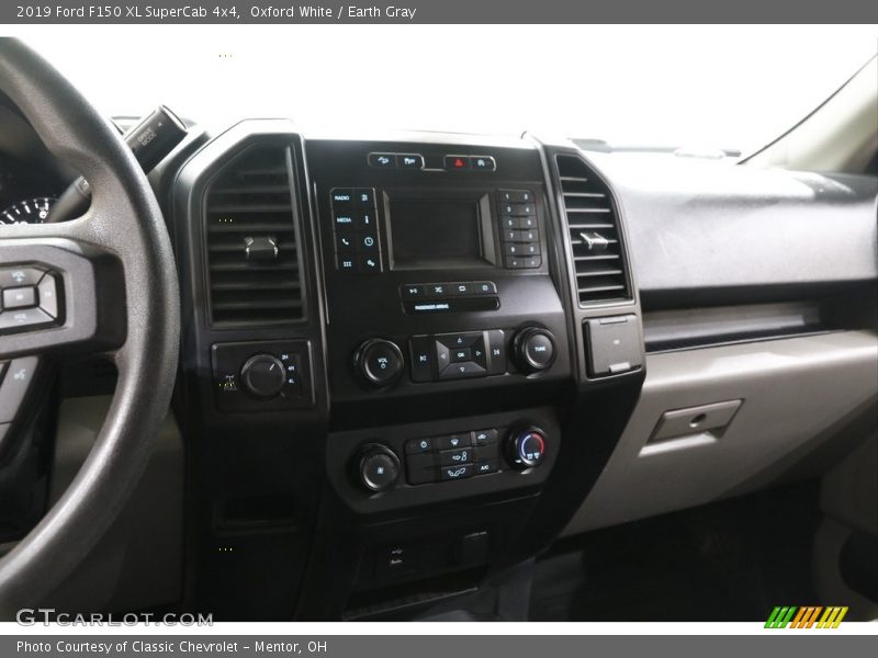 Oxford White / Earth Gray 2019 Ford F150 XL SuperCab 4x4