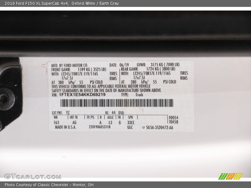 Oxford White / Earth Gray 2019 Ford F150 XL SuperCab 4x4