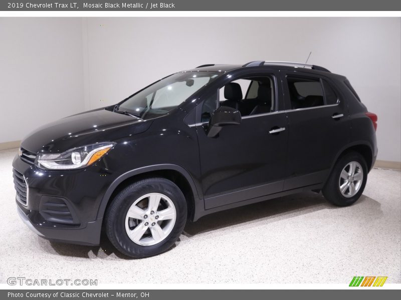  2019 Trax LT Mosaic Black Metallic