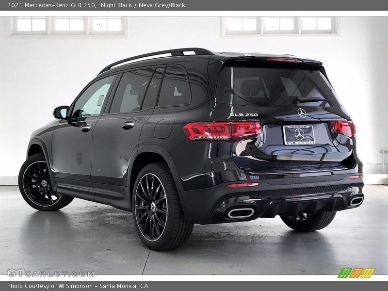 Night Black / Neva Grey/Black 2021 Mercedes-Benz GLB 250