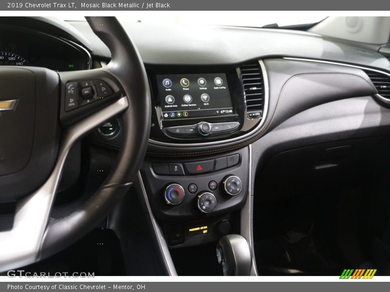 Mosaic Black Metallic / Jet Black 2019 Chevrolet Trax LT
