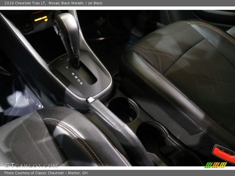 Mosaic Black Metallic / Jet Black 2019 Chevrolet Trax LT