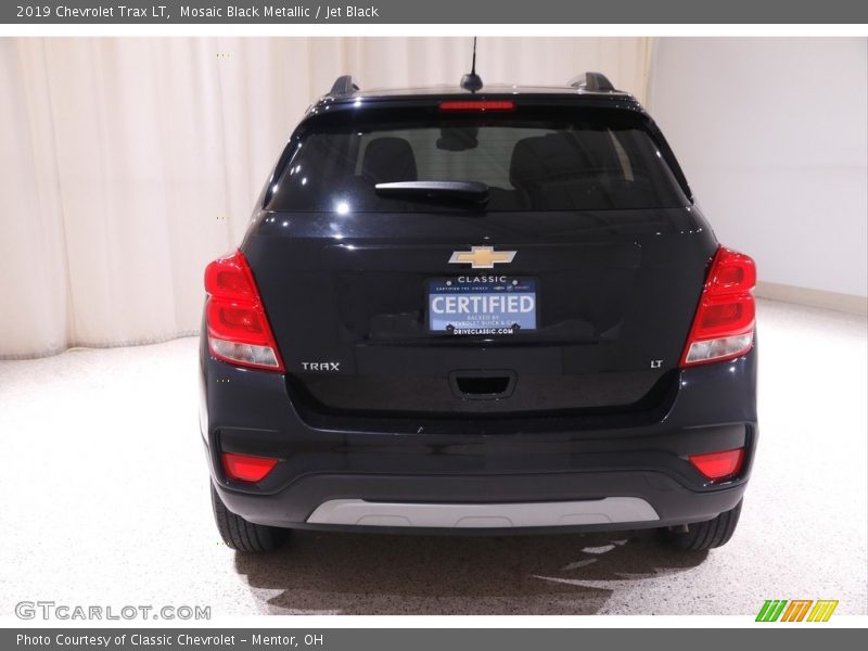 Mosaic Black Metallic / Jet Black 2019 Chevrolet Trax LT