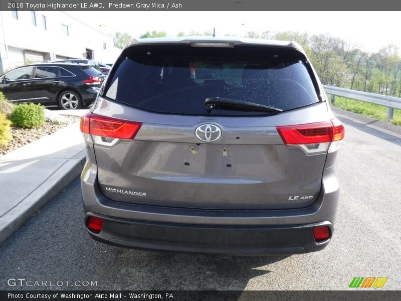 Predawn Gray Mica / Ash 2018 Toyota Highlander LE AWD