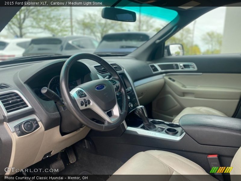 Caribou / Medium Light Stone 2015 Ford Explorer XLT