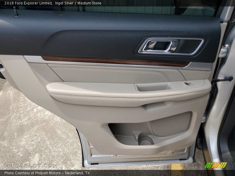 Ingot Silver / Medium Stone 2018 Ford Explorer Limited