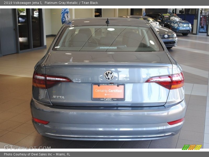 Platinum Gray Metallic / Titan Black 2019 Volkswagen Jetta S