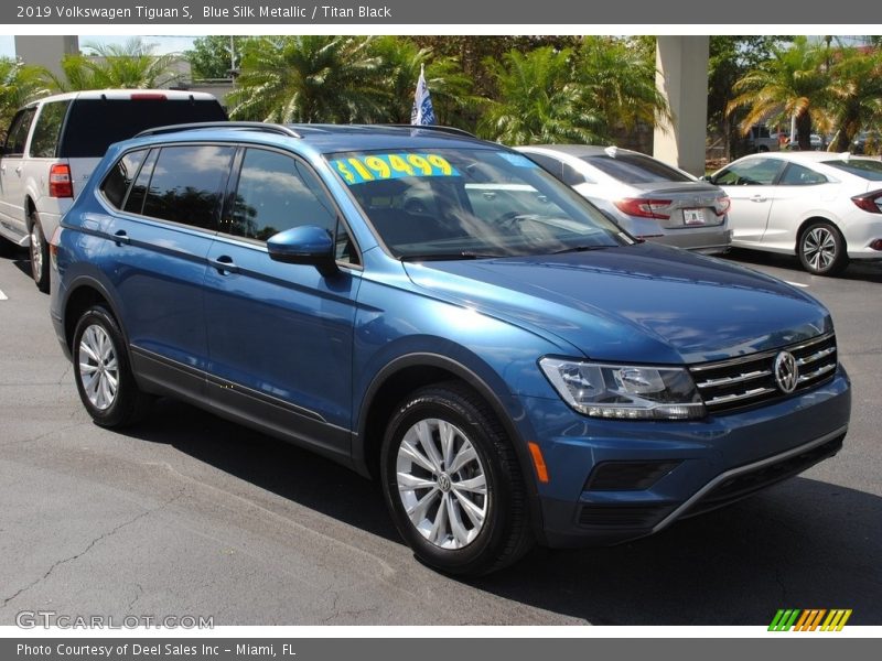 Blue Silk Metallic / Titan Black 2019 Volkswagen Tiguan S
