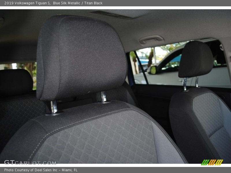 Blue Silk Metallic / Titan Black 2019 Volkswagen Tiguan S