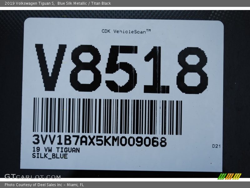Blue Silk Metallic / Titan Black 2019 Volkswagen Tiguan S