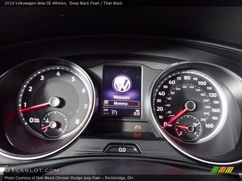 Deep Black Pearl / Titan Black 2019 Volkswagen Atlas SE 4Motion