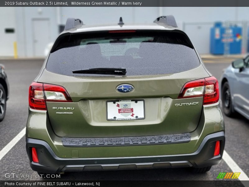 Wilderness Green Metallic / Warm Ivory 2019 Subaru Outback 2.5i Limited