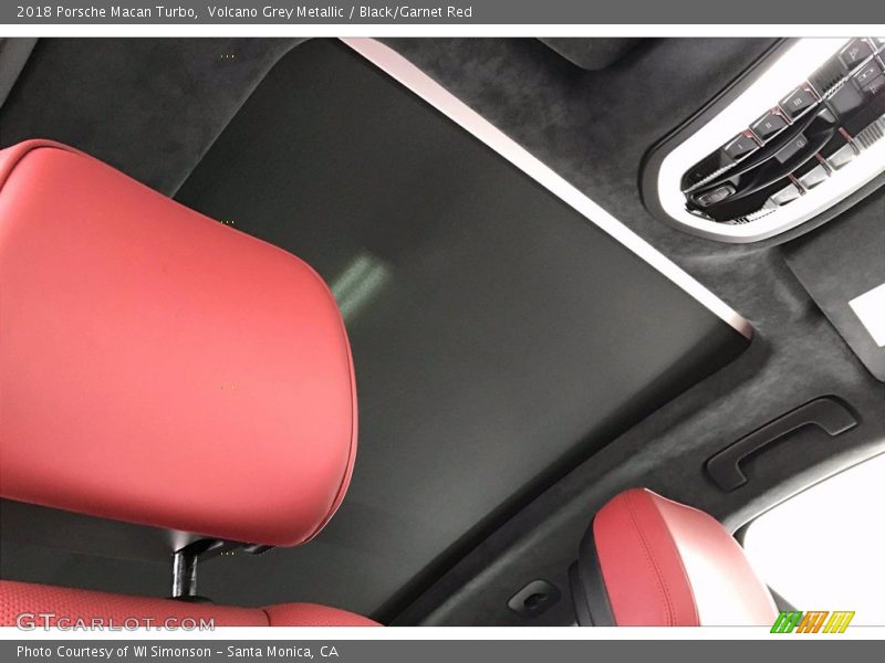 Volcano Grey Metallic / Black/Garnet Red 2018 Porsche Macan Turbo