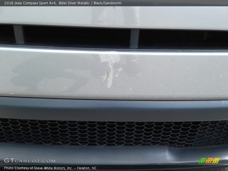Billet Silver Metallic / Black/Sandstorm 2018 Jeep Compass Sport 4x4