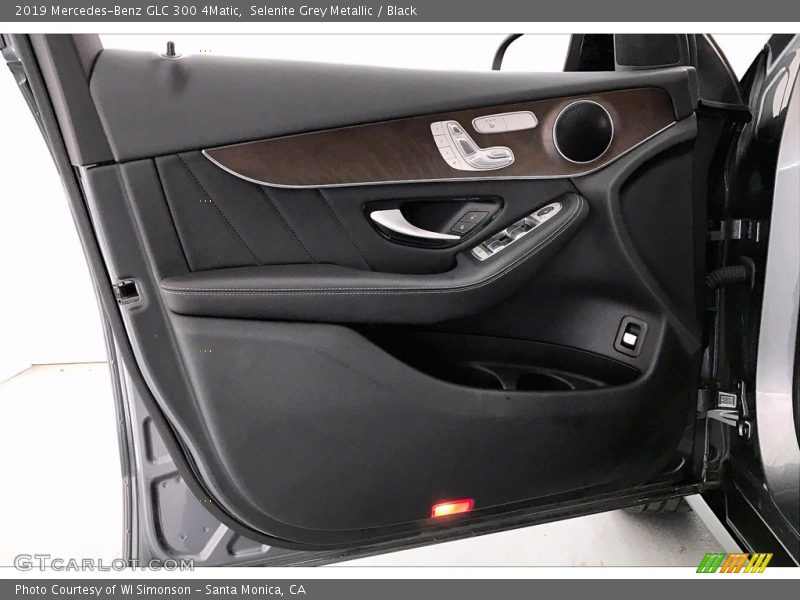 Selenite Grey Metallic / Black 2019 Mercedes-Benz GLC 300 4Matic