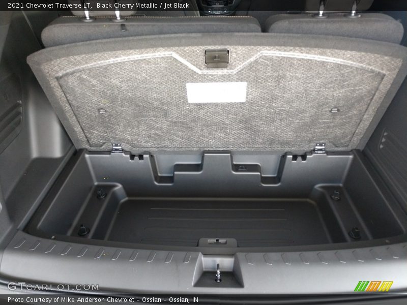 Black Cherry Metallic / Jet Black 2021 Chevrolet Traverse LT