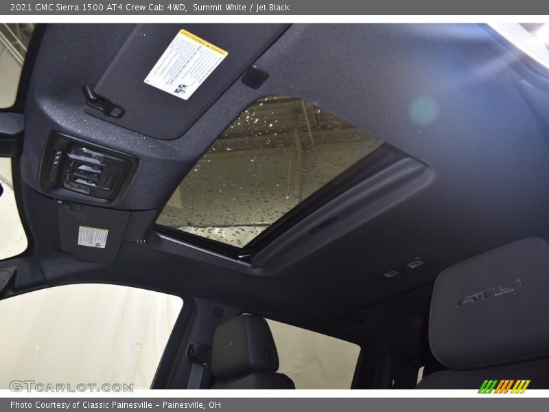 Summit White / Jet Black 2021 GMC Sierra 1500 AT4 Crew Cab 4WD